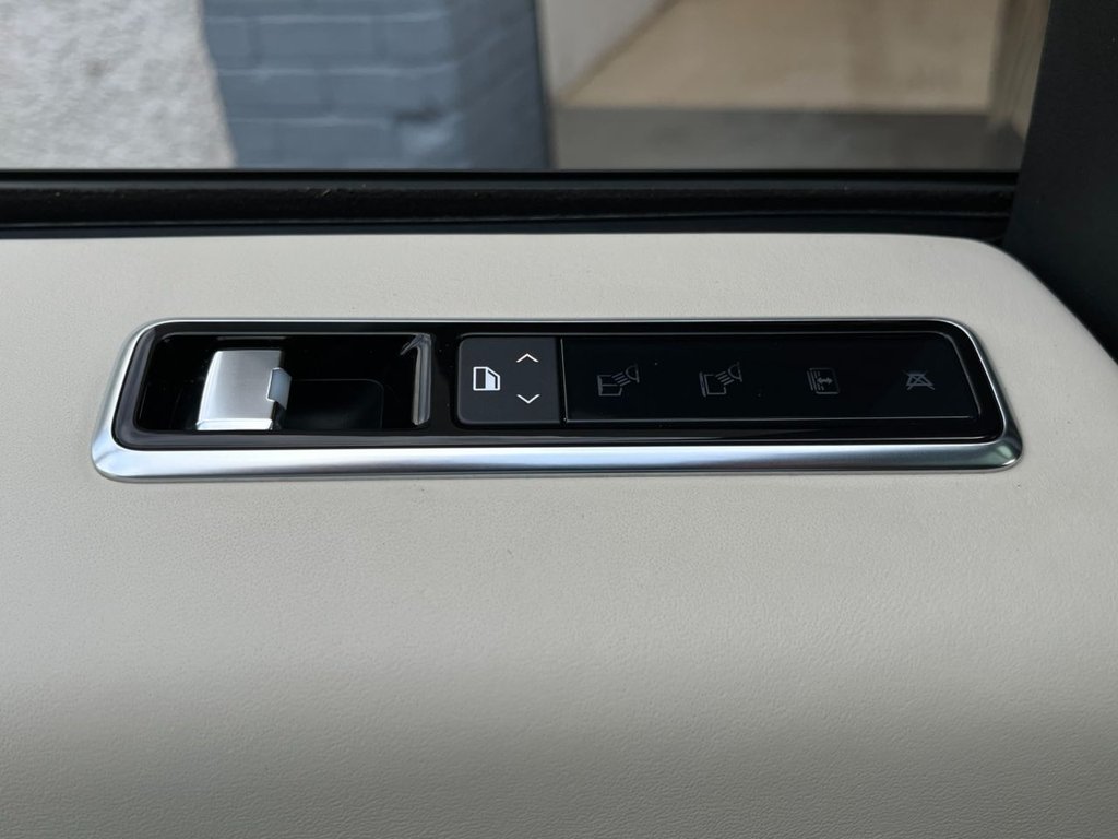USED 2018 68 LAND ROVER RANGE ROVER 3.0 SD V6 Vogue SE SUV 5dr Diesel Auto 4WD Euro 6 (s/s) (275 ps) 