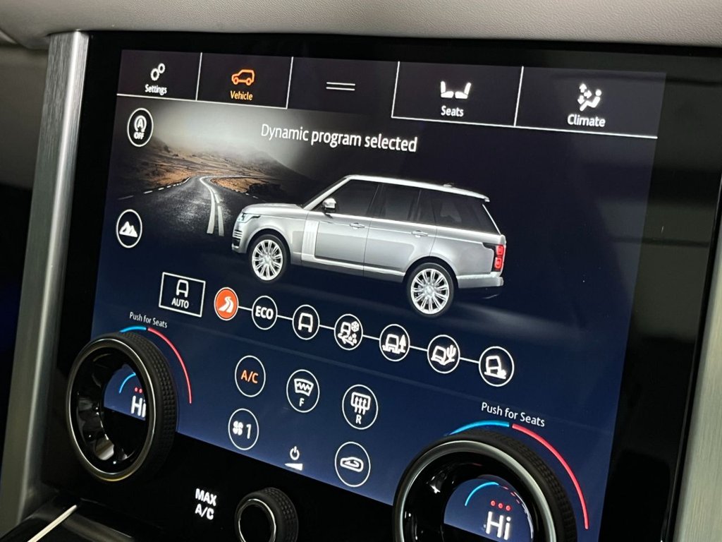 USED 2018 68 LAND ROVER RANGE ROVER 3.0 SD V6 Vogue SE SUV 5dr Diesel Auto 4WD Euro 6 (s/s) (275 ps) 