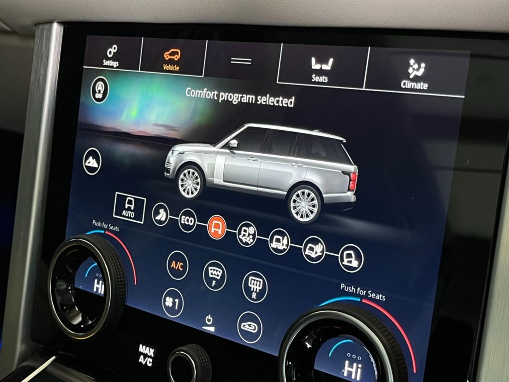 USED 2018 68 LAND ROVER RANGE ROVER 3.0 SD V6 Vogue SE SUV 5dr Diesel Auto 4WD Euro 6 (s/s) (275 ps) 