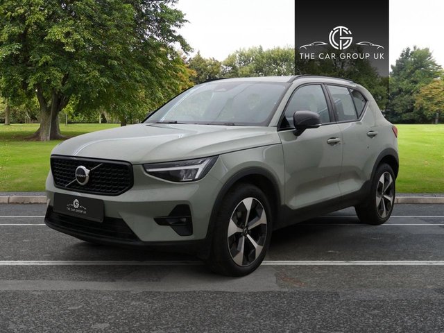 2024 VOLVO XC40