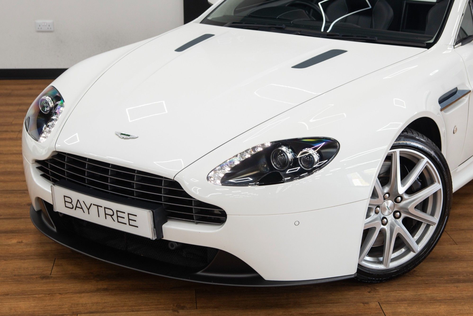 USED 2013 13 ASTON MARTIN VANTAGE 4.7 V8 Roadster 