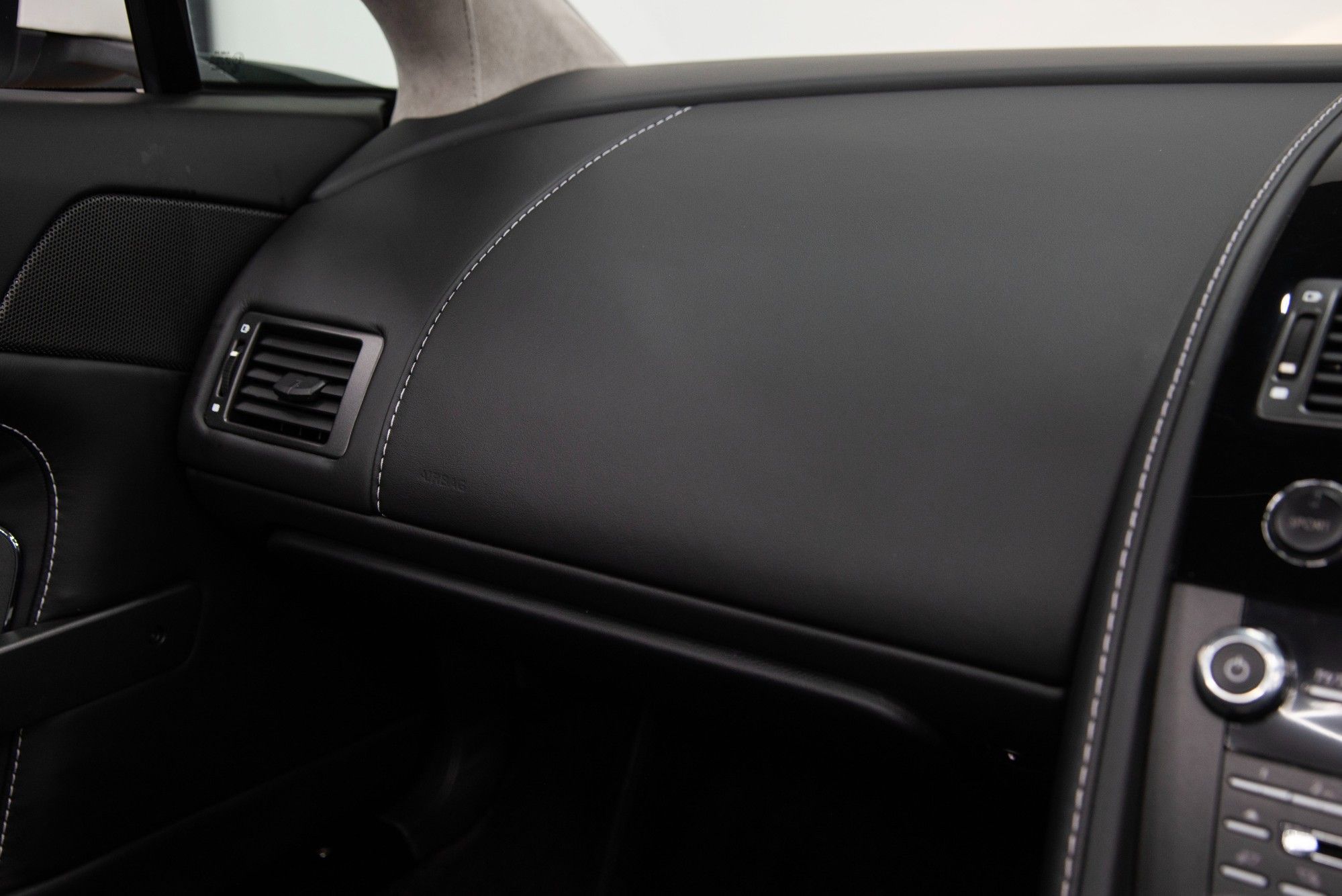 USED 2013 13 ASTON MARTIN VANTAGE 4.7 V8 Roadster 