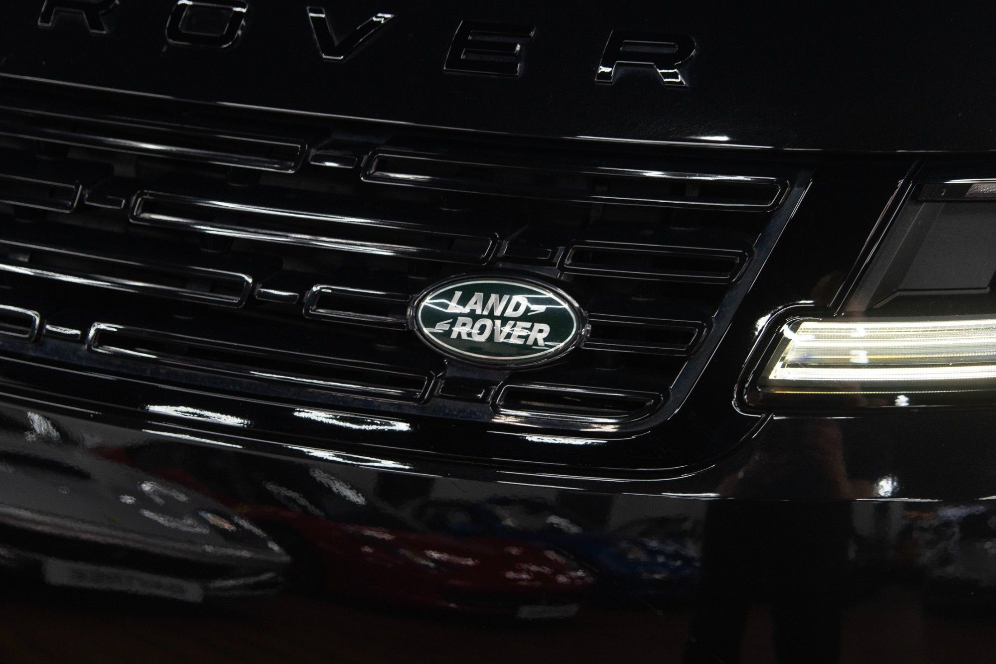 USED 2024 74 LAND ROVER RANGE ROVER SPORT 3.0 D300 MHEV Dynamic SE 