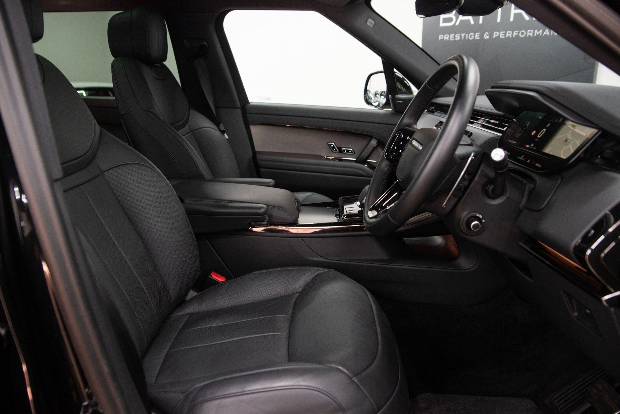 USED 2024 74 LAND ROVER RANGE ROVER SPORT 3.0 D300 MHEV Dynamic SE 