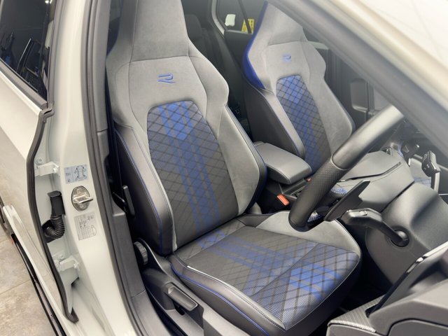2022 Volkswagen Golf 2L R 5dr - Photo 4
