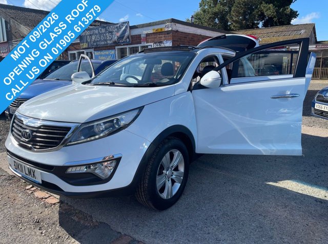 2011 11 KIA SPORTAGE 1.7 CRDi EcoDynamics 2 SUV 5dr Diesel Manual 2WD Euro 5 (s/s) (114 bhp) Opening Pan-Roof, 10 service stamps, MOT September 2026