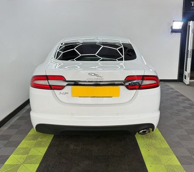 2014 JAGUAR XF - Photo 5