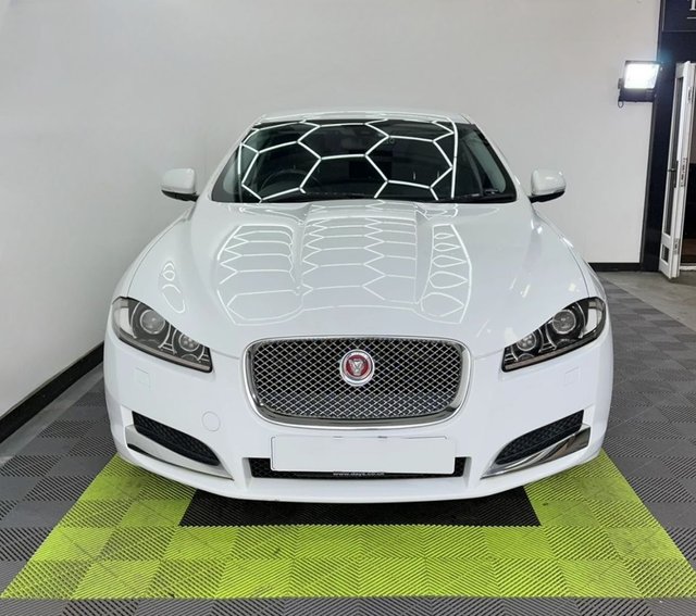 2014 JAGUAR XF - Photo 4