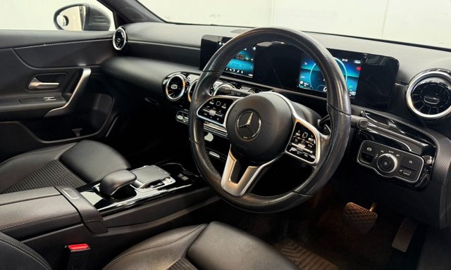 2019 Mercedes-Benz A-CLASS - Photo 11
