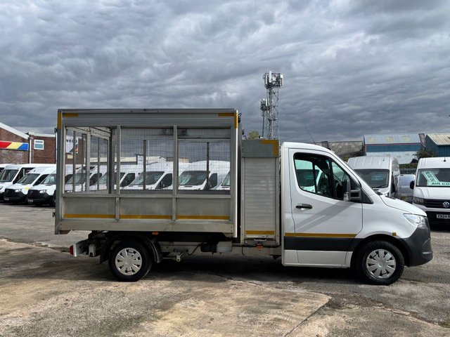2017 MERCEDES-BENZ SPRINTER TIPPER CAGED £12995 + VAT STOCKPORT / MANCHESTER - Photo 8