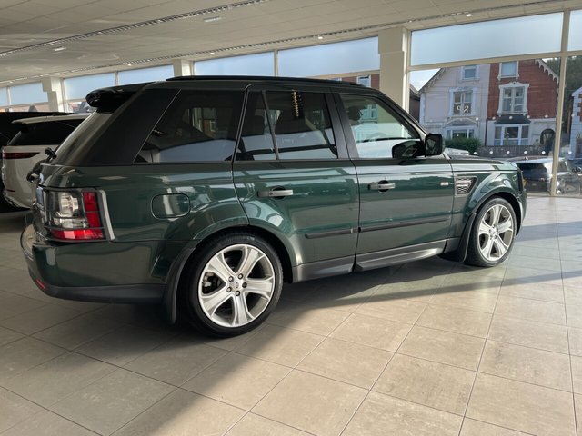 View our LAND ROVER RANGE ROVER SPORT
