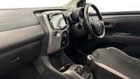 USED 2021 71 TOYOTA AYGO 1.0 VVT-i x-play Hatchback 5dr Petrol Manual Euro 6 (s/s) (71 ps) ,1 COMPANY OWNER, FULL MAIN DEALER SERVICE HISTORY.