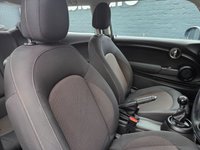 USED 2017 17 MINI HATCH 1.2 One Hatchback 3dr Petrol Manual Euro 6 (s/s) (102 ps) Dual zone climate control A/C, Bluetooth connectivity for calls, USB and AUX input, Keyless drive, Auto wipers, PEPPER Pack, DAB radio, Rear parking sensors, Auto Headlights