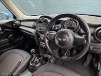USED 2017 17 MINI HATCH 1.2 One Hatchback 3dr Petrol Manual Euro 6 (s/s) (102 ps) Dual zone climate control A/C, Bluetooth connectivity for calls, USB and AUX input, Keyless drive, Auto wipers, PEPPER Pack, DAB radio, Rear parking sensors, Auto Headlights