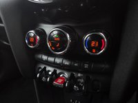 USED 2017 17 MINI HATCH 1.2 One Hatchback 3dr Petrol Manual Euro 6 (s/s) (102 ps) Dual zone climate control A/C, Bluetooth connectivity for calls, USB and AUX input, Keyless drive, Auto wipers, PEPPER Pack, DAB radio, Rear parking sensors, Auto Headlights