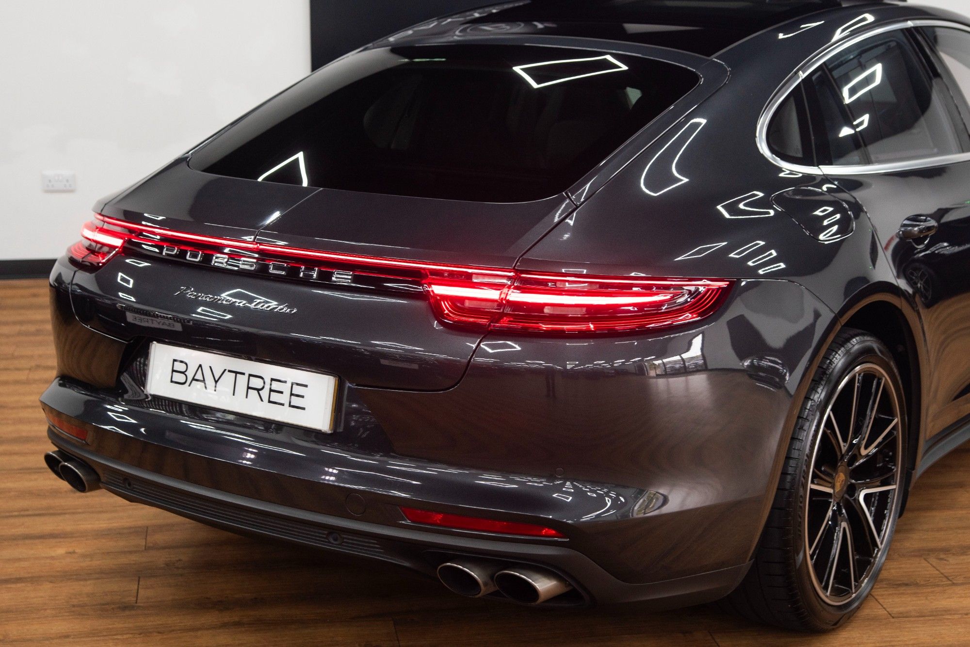 USED 2016 66 PORSCHE PANAMERA 4.0T V8 Turbo Saloon  