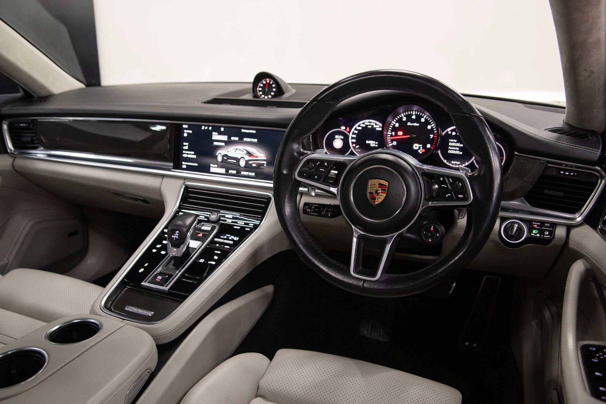 USED 2016 66 PORSCHE PANAMERA 4.0T V8 Turbo Saloon  