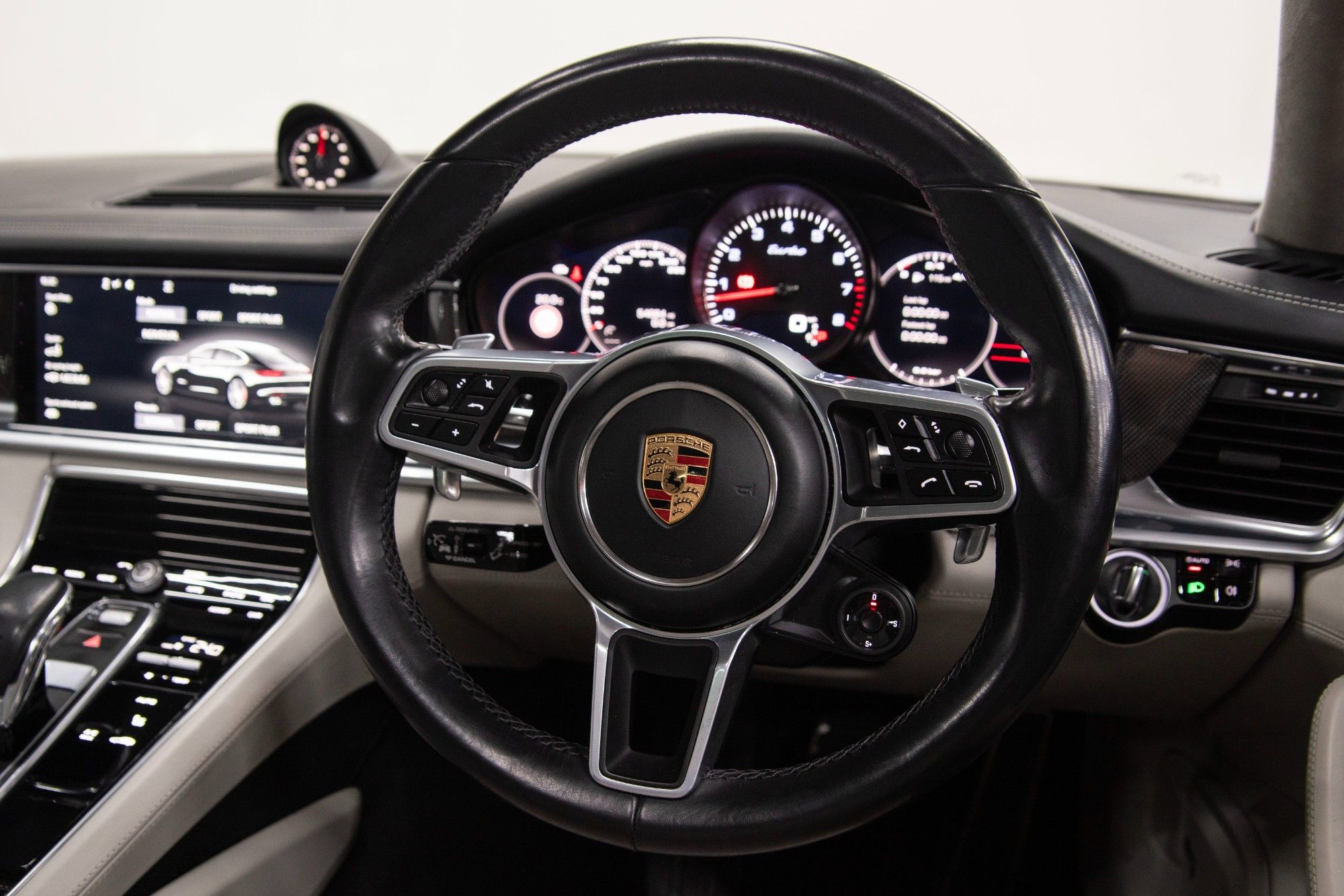 USED 2016 66 PORSCHE PANAMERA 4.0T V8 Turbo Saloon  