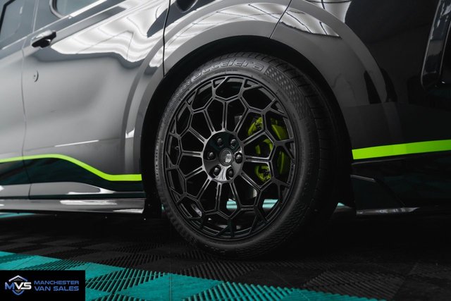 2024 Ford Transit Custom - Photo 2