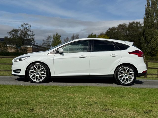 2017 Ford Focus 1L Titanium X 5dr - Photo 8