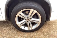 USED 2014 64 VOLKSWAGEN TIGUAN 2.0 TDI BlueMotion Tech R-Line SUV 5dr Diesel DSG 4WD Euro 5 (s/s) (Nav) (177 ps) 