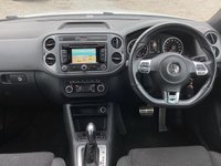 USED 2014 64 VOLKSWAGEN TIGUAN 2.0 TDI BlueMotion Tech R-Line SUV 5dr Diesel DSG 4WD Euro 5 (s/s) (Nav) (177 ps) 