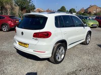 USED 2014 64 VOLKSWAGEN TIGUAN 2.0 TDI BlueMotion Tech R-Line SUV 5dr Diesel DSG 4WD Euro 5 (s/s) (Nav) (177 ps) 