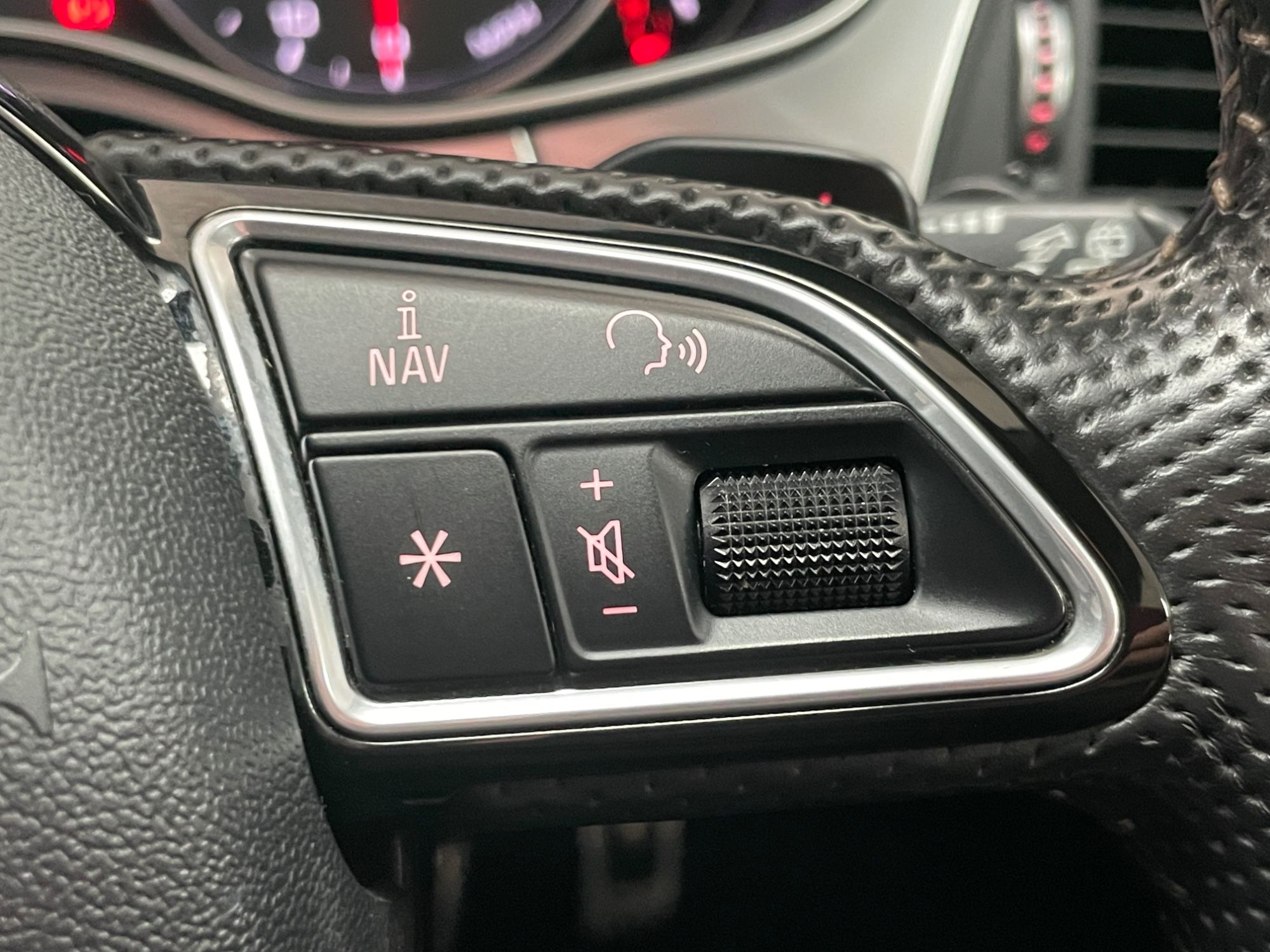 USED 2017 66 AUDI A6 AVANT 2.0 TDI Black Edition Estate 5dr Diesel S Tronic quattro Euro 6 (s/s) (190 ps) 