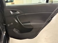USED 2014 14 VAUXHALL INSIGNIA 2.0 CDTi ecoFLEX Design Nav Hatchback 5dr Diesel Manual Euro 5 (s/s) (120 ps) FSH + TIMING CHAIN REPLACED