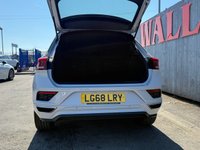 USED 2018 68 VOLKSWAGEN T-ROC 1.6 TDI R-Line SUV 5dr Diesel Manual Euro 6 (s/s) (115 ps) Very Low Mileage, Great Value