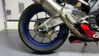 USED 2005 05 APRILIA RSV MILLE R FACTORY - BUY ONLINE 24 HRS A DAY - FINANCE AVAILABLE - ALL TYPES OF CREDIT ACCEPTED OHLINS SUSPENSION & ARROW EXHAUSTS
