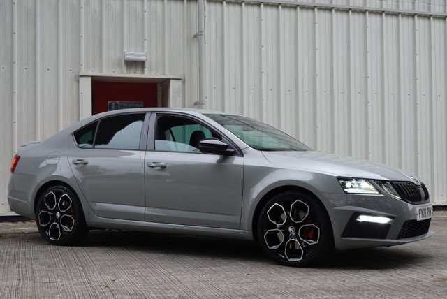 2018 SKODA OCTAVIA 2.0 TSI vRS Hatchback 5dr Petrol DSG Euro 6 (s/s) (245 ps) - Photo 5