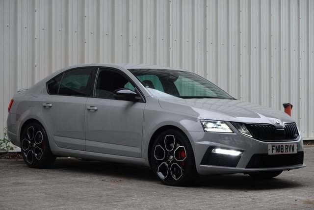2018 SKODA OCTAVIA 2.0 TSI vRS Hatchback 5dr Petrol DSG Euro 6 (s/s) (245 ps) - Photo 6