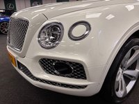 USED 2017 17 BENTLEY BENTAYGA 4.0d V8 Diesel Auto Euro 6 UK DELIVERY FLAT FEE &pound;175 (SUBJECT TO DEAL) *OVER 100 IMAGES ON OUR WEBSITE*BESPOKE FINANCE ARRANGED*PART EXCHANGE WELCOME*ALL VEHICLES HPI CLEAR