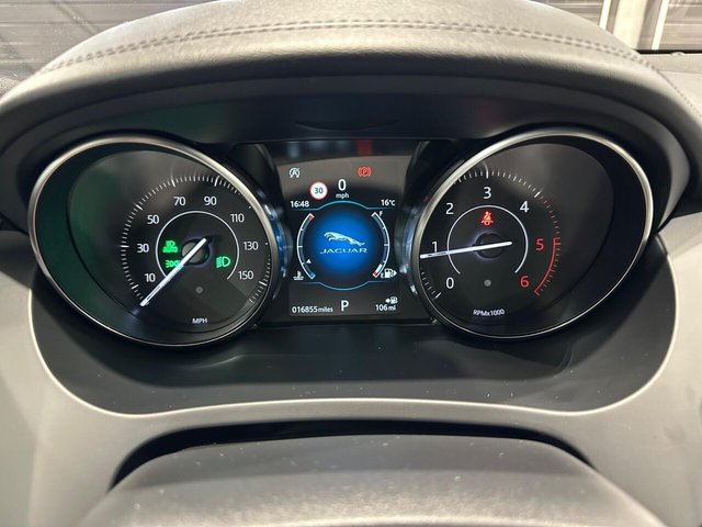 2019 JAGUAR E-PACE - Photo 11