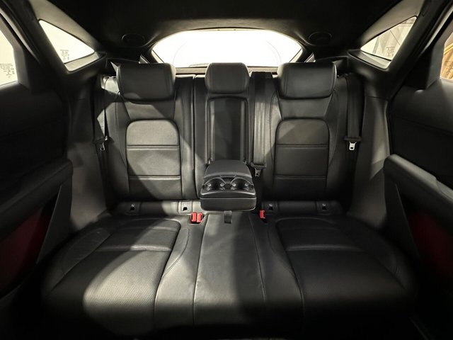 2019 JAGUAR E-PACE - Photo 7