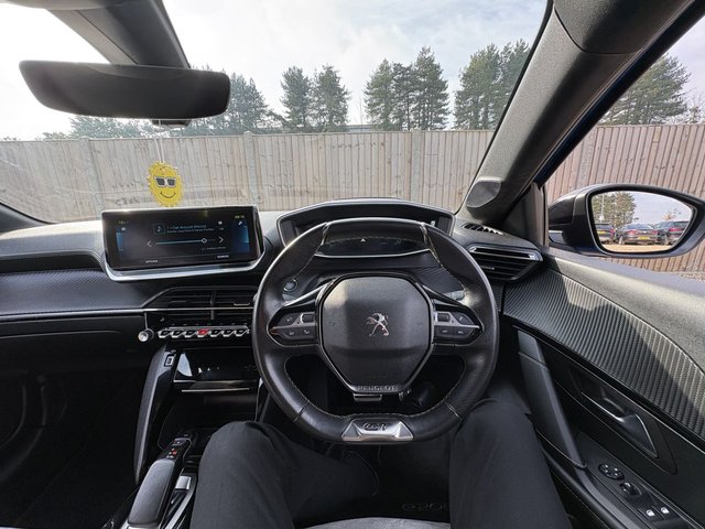 2020 PEUGEOT E-208 - Photo 12