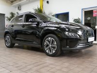USED 2022 72 HYUNDAI KONA 64kWh Premium SUV 5dr Electric Auto (10.5kW Charger) (204 ps) SAT NAV ANDROID APPLE CARPLAY CRUISE CONTROL REAR VIEW CAMERA PARKING SENSORS 1 OWNERS SERVICE HISTORY WARRANTY
