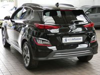 USED 2022 72 HYUNDAI KONA 64kWh Premium SUV 5dr Electric Auto (10.5kW Charger) (204 ps) SAT NAV ANDROID APPLE CARPLAY CRUISE CONTROL REAR VIEW CAMERA PARKING SENSORS 1 OWNERS SERVICE HISTORY WARRANTY