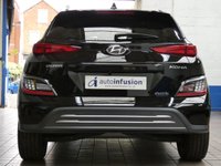 USED 2022 72 HYUNDAI KONA 64kWh Premium SUV 5dr Electric Auto (10.5kW Charger) (204 ps) SAT NAV ANDROID APPLE CARPLAY CRUISE CONTROL REAR VIEW CAMERA PARKING SENSORS 1 OWNERS SERVICE HISTORY WARRANTY