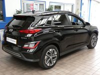 USED 2022 72 HYUNDAI KONA 64kWh Premium SUV 5dr Electric Auto (10.5kW Charger) (204 ps) SAT NAV ANDROID APPLE CARPLAY CRUISE CONTROL REAR VIEW CAMERA PARKING SENSORS 1 OWNERS SERVICE HISTORY WARRANTY