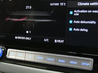 USED 2022 72 HYUNDAI KONA 64kWh Premium SUV 5dr Electric Auto (10.5kW Charger) (204 ps) SAT NAV ANDROID APPLE CARPLAY CRUISE CONTROL REAR VIEW CAMERA PARKING SENSORS 1 OWNERS SERVICE HISTORY WARRANTY