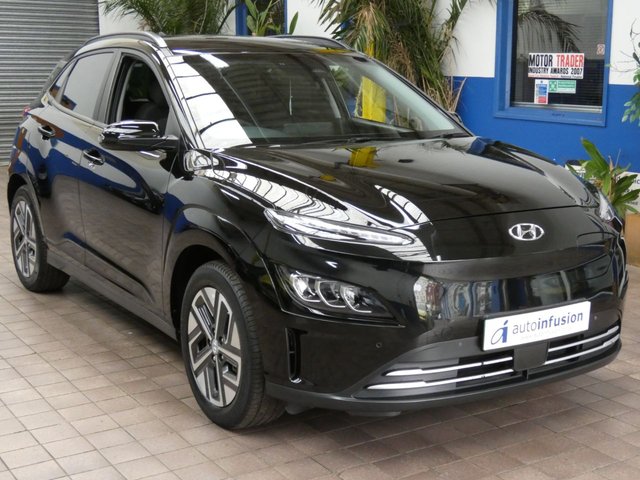 2022 72 Hyundai Kona 64kWh Premium SUV 5dr Electric Auto (10.5kW Charger) (204 ps)