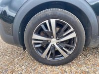 USED 2017 67 PEUGEOT 3008 1.2 PureTech Allure SUV 5dr Petrol Manual Euro 6 (s/s) (130 ps) Sat nav, Ulez parking sensors