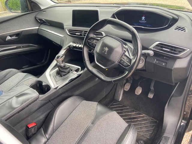 2017 PEUGEOT 3008 1.2 PureTech Allure SUV 5dr Petrol Manual Euro 6 (s/s) (130 ps) - Photo 9