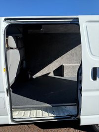 USED 2008 08 TOYOTA HI-ACE 2.5 280 D-4D Panel Van 4dr Diesel Manual RWD L1 H1 (221 g/km, 117 bhp) REAR ENTERTAINMENT, DAY VAN, FULL SERVICE HISTORY, ONE OWNER SINCE NEW PLUS DEMO