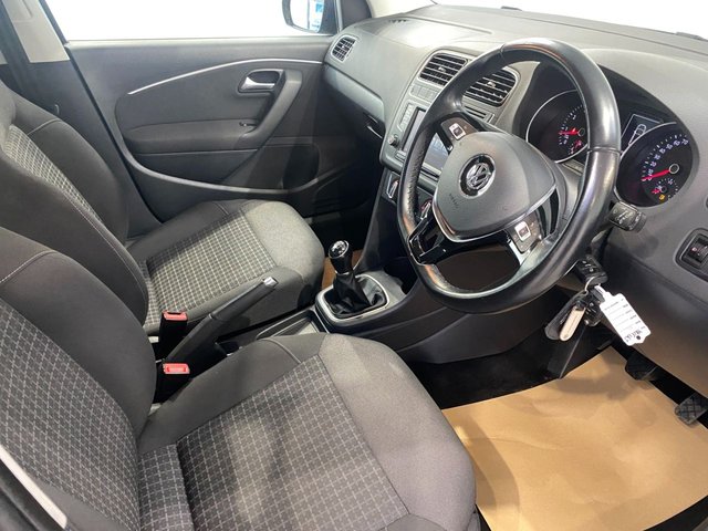 2015 Volkswagen Polo 1.2L Se 5dr - Photo 11