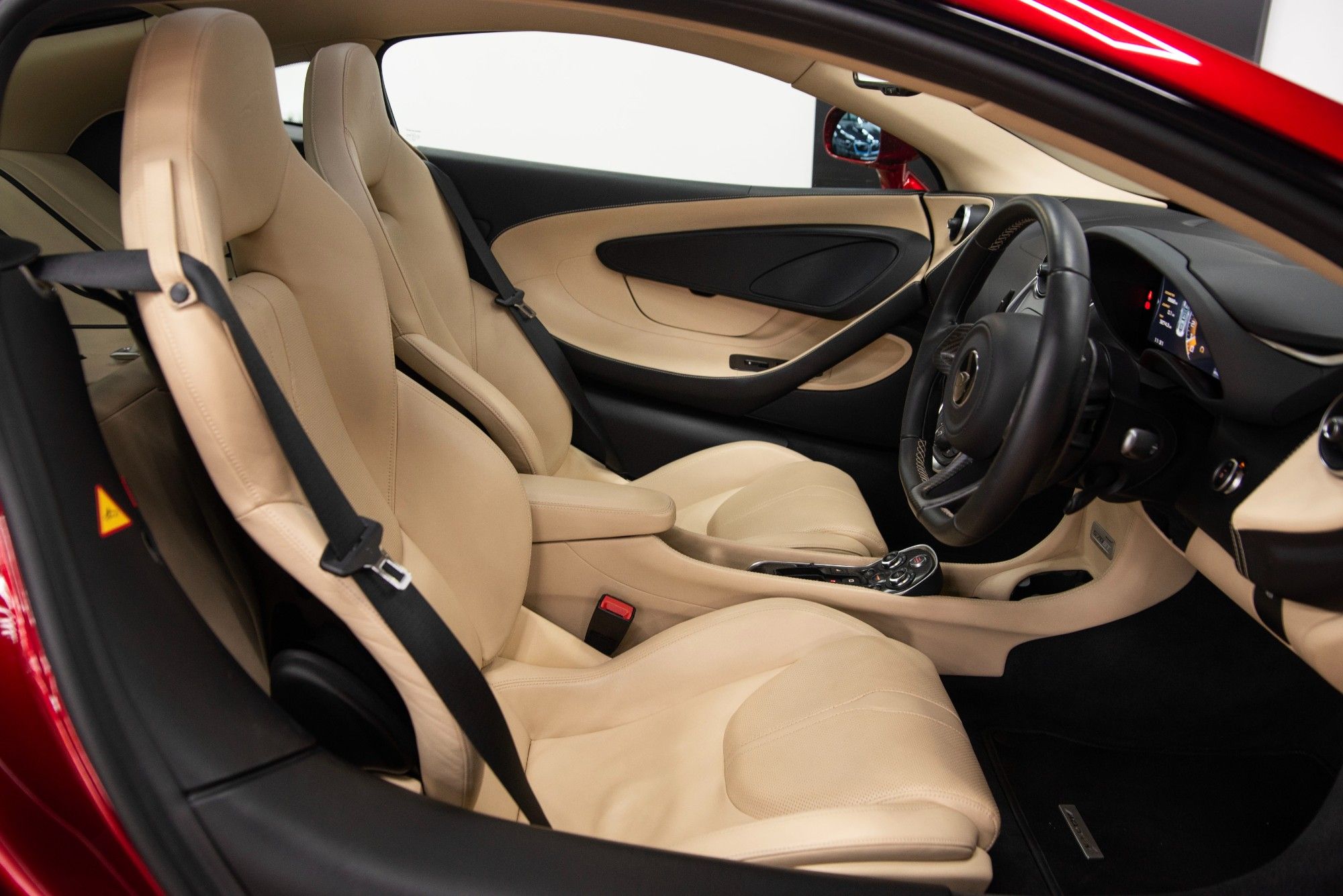 USED 2017 MCLAREN 570GT 3.8T V8 Coupe  