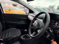 USED 2022 72 DACIA SANDERO STEPWAY 1.0 TCe Essential Hatchback 5dr Petrol Manual Euro 6 (s/s) (90 ps) 