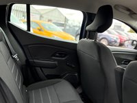 USED 2022 72 DACIA SANDERO STEPWAY 1.0 TCe Essential Hatchback 5dr Petrol Manual Euro 6 (s/s) (90 ps) 